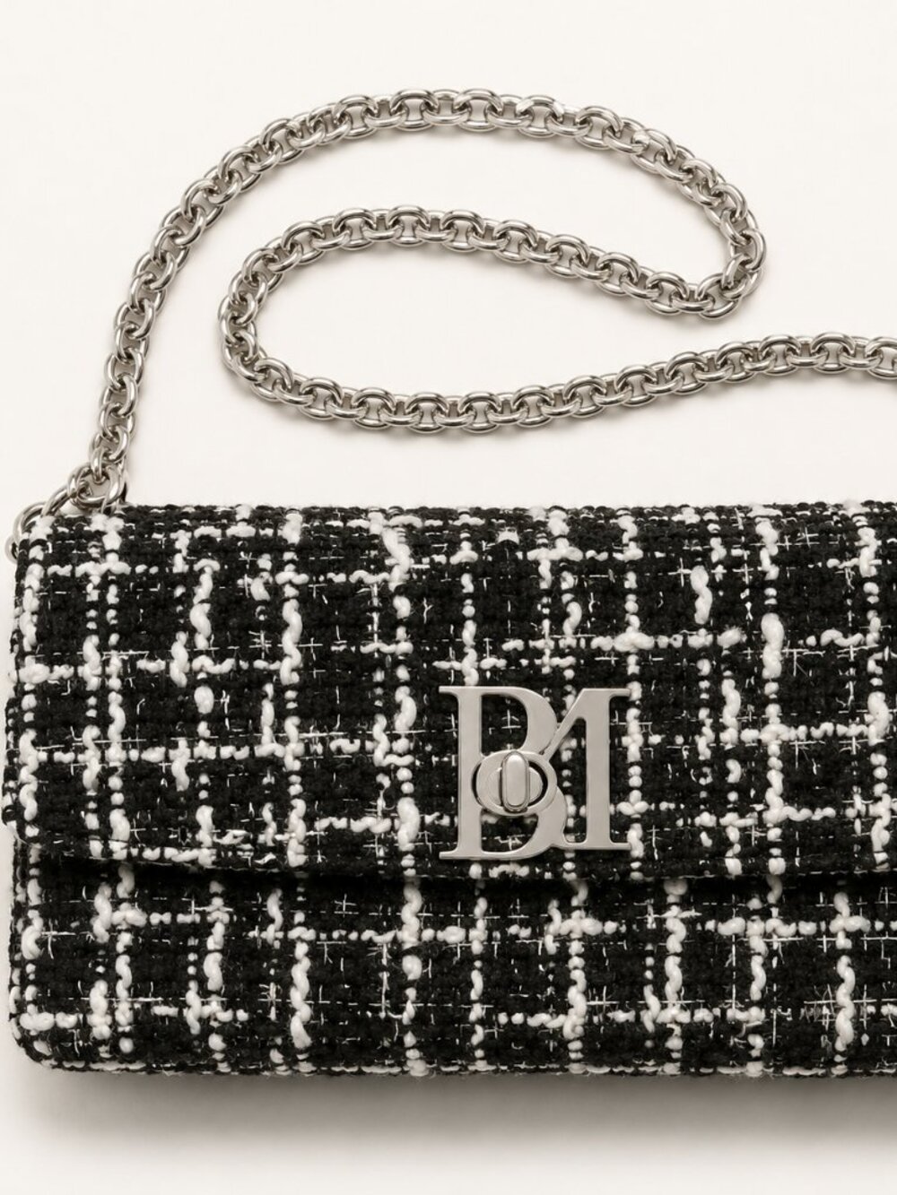 NWT Badgley Mischka Black White Tweed Heavy Chain Messenger Bag
